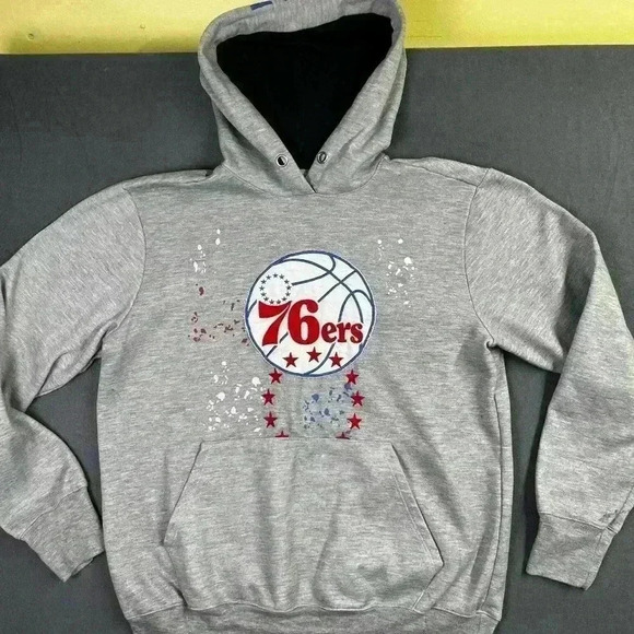 Philadelphia 76’ers Hoodie Sweatshirt Men’s M splatter design cool warm 0632 - Picture 1 of 5